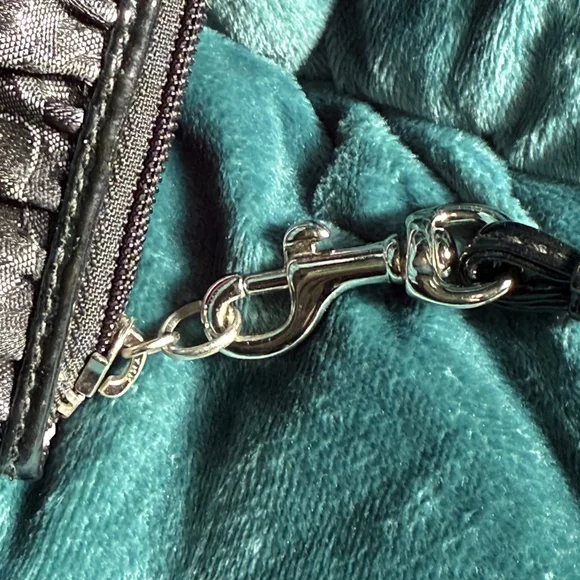 Coach Metallic Silver Black Optic Lurex Signature Small Zipper Wristlet F43363 - Picture 5 of 7